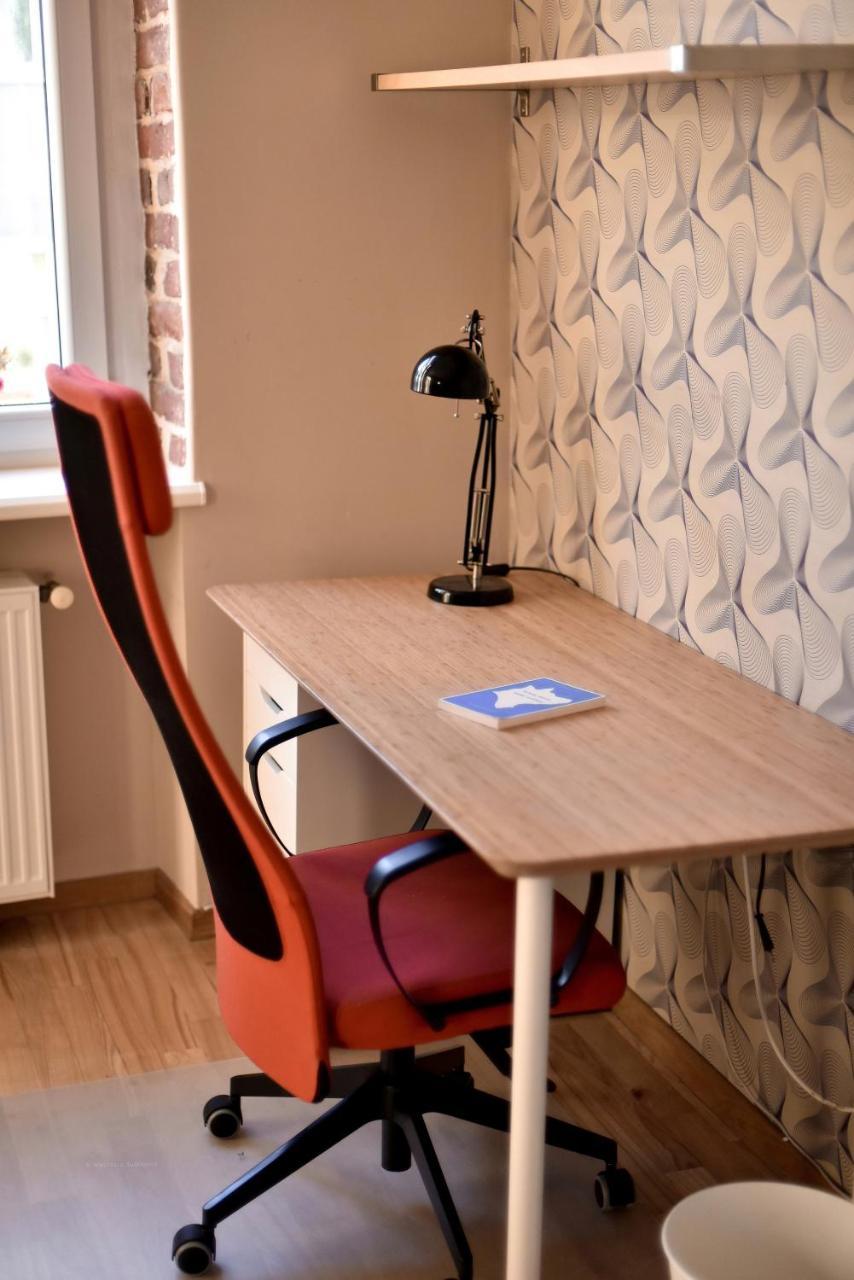Light And Spacious Apartment On Gazova Str Lviv Buitenkant foto